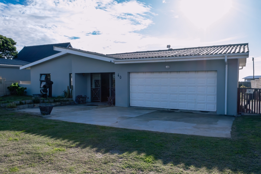3 Bedroom Property for Sale in De Kelders Western Cape